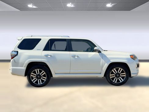 Used 2015 Toyota 4Runner Limited image 7
