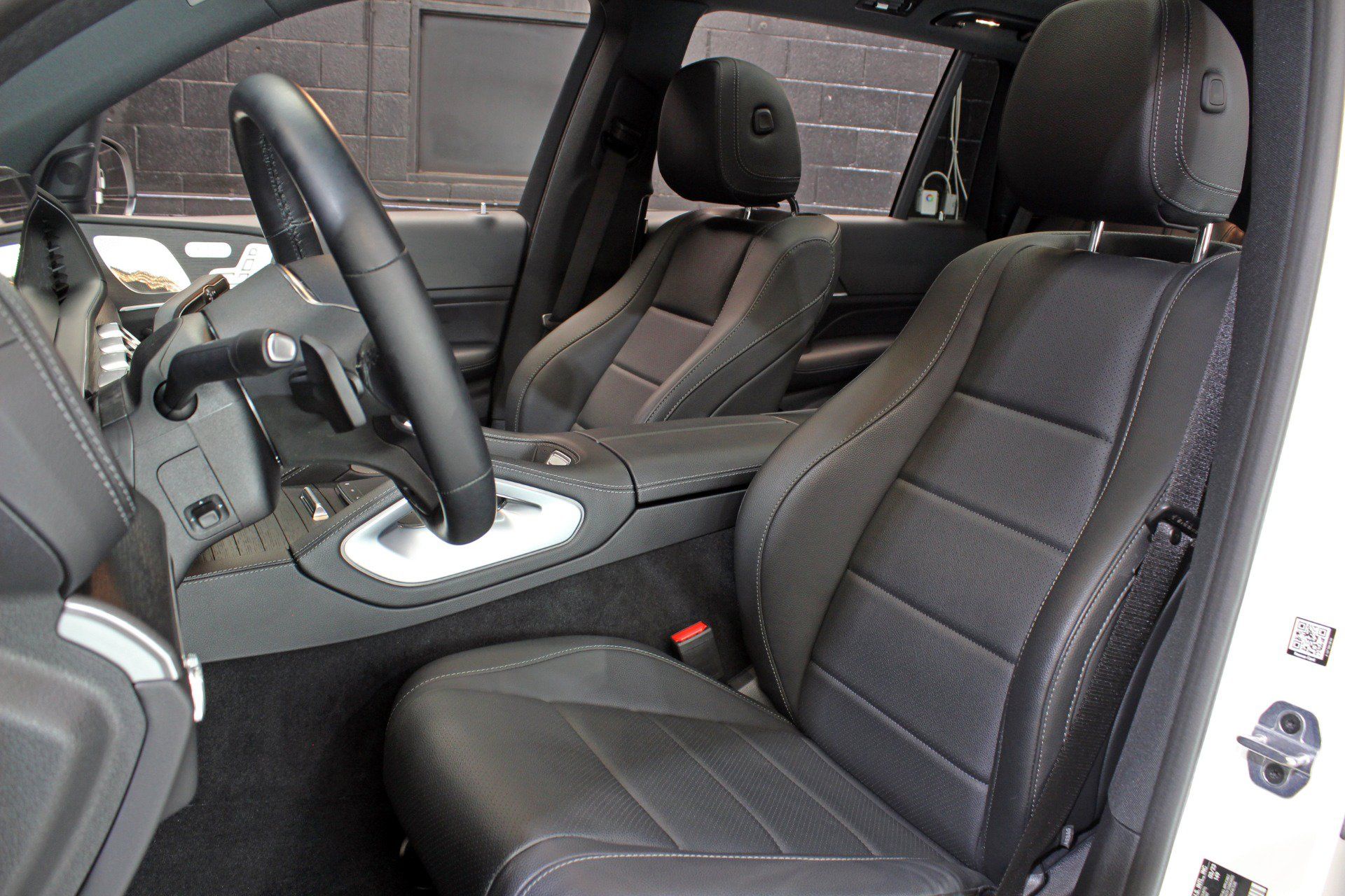 Used 2023 Mercedes-Benz GLS 450 4MATIC image 39