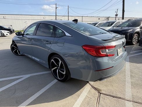 Used 2022 Honda Accord Sport image 4