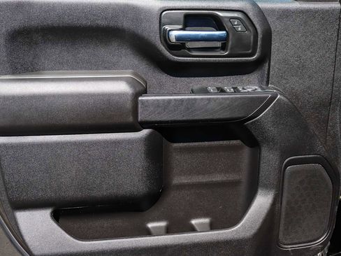 Used 2023 Chevrolet Silverado 2500 Custom w/ Custom Convenience Package image 25