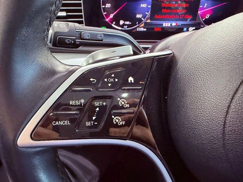 Used 2024 Mercedes-Benz GLE 350 4MATIC w/ Winter Package image 22