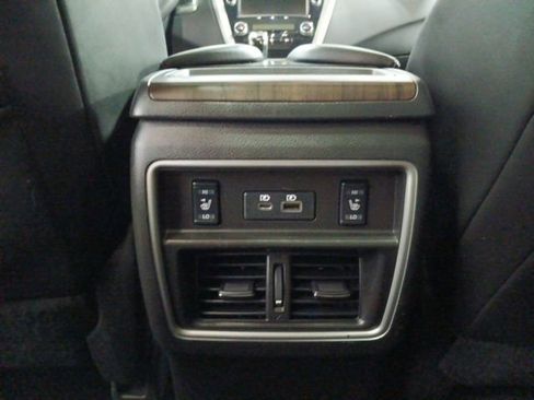 Used 2019 Nissan Murano Platinum w/ Cargo Package image 30