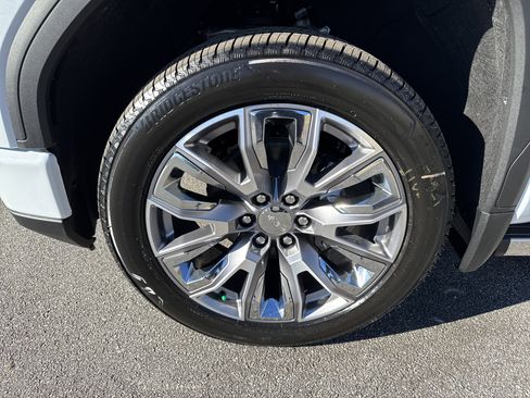 New 2026 GMC Sierra 1500 Denali image 13