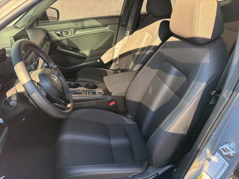 Used 2025 Honda Civic Sport image 10