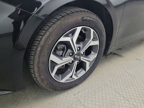 Used 2019 Kia Forte LXS FWD image 31
