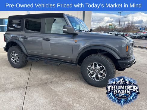 Used 2024 Ford Bronco Badlands image 5