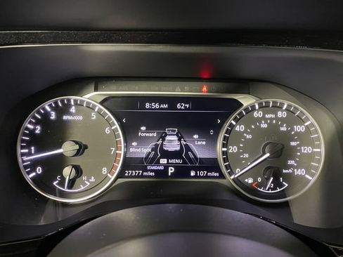 Used 2025 Nissan Pathfinder SV FWD image 17