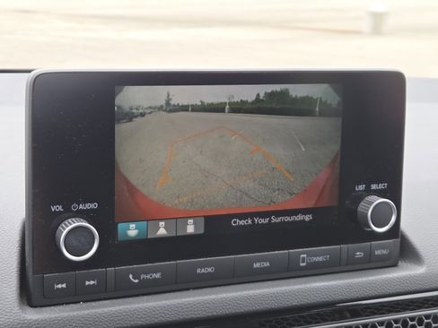 Used 2023 Honda Civic Sport image 6