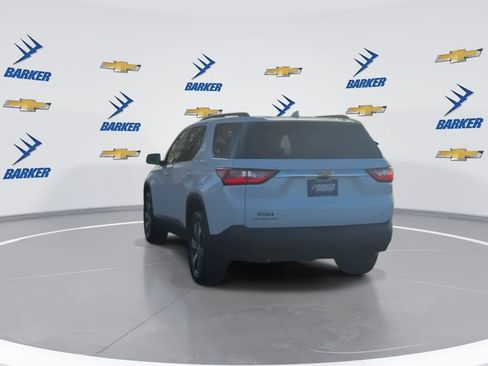 Used 2020 Chevrolet Traverse LT w/ LT Premium Package image 7