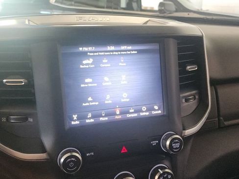 Used 2019 RAM 1500 Big Horn AWD/4WD image 25