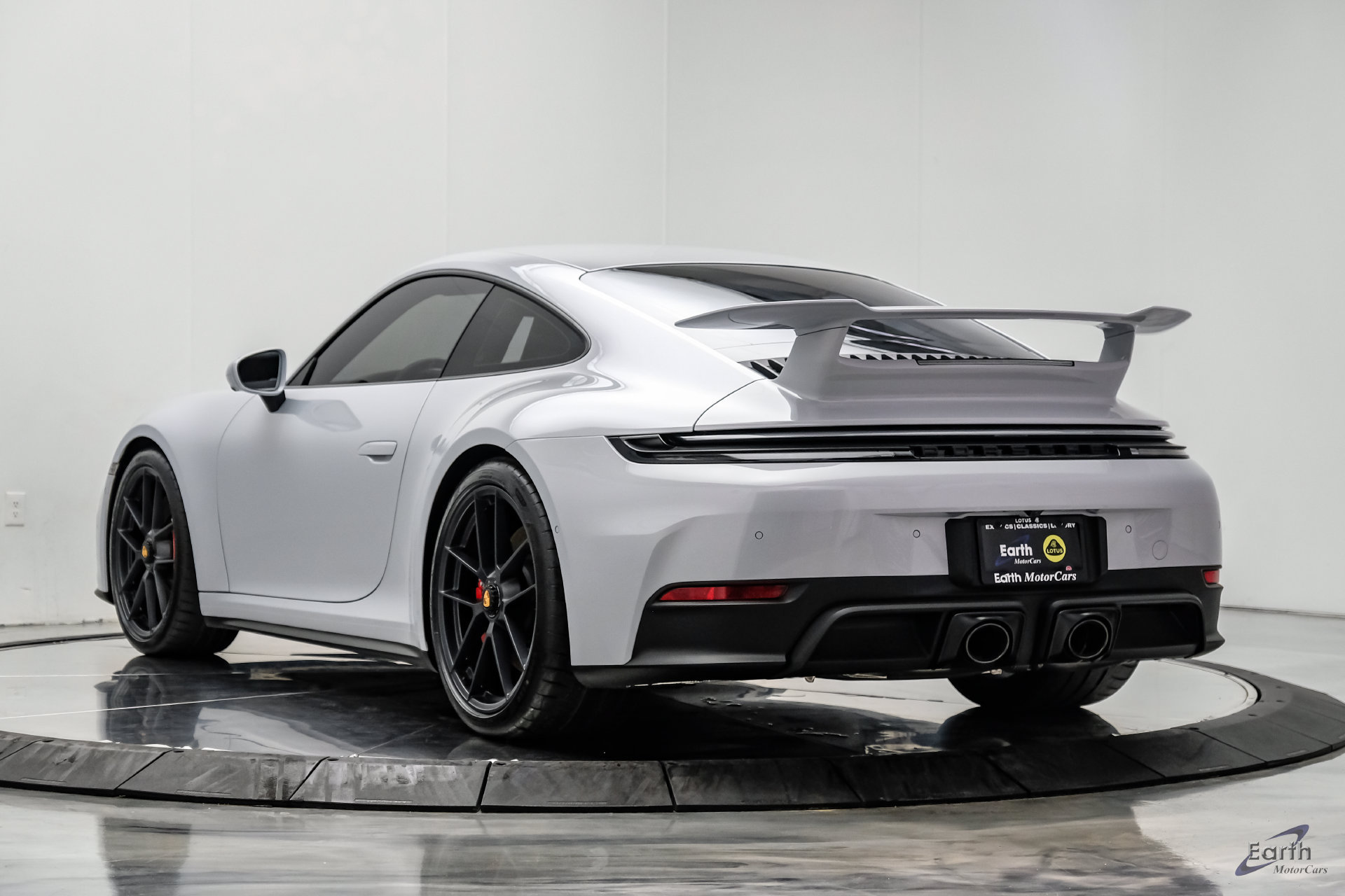Used 2026 Porsche 911 Carrera GTS RWD image 12