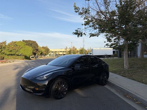 Used 2021 Tesla Model Y Performance AWD/4WD image 8
