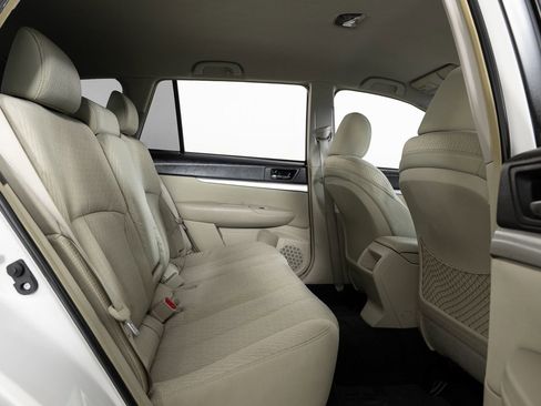 Used 2012 Subaru Outback 2.5i Premium w/ All-Weather Pkg image 23