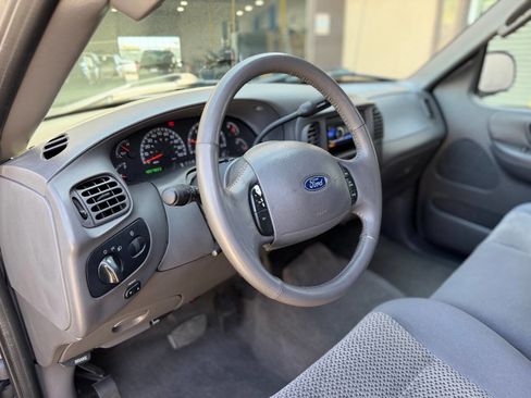Used 2003 Ford F150 XLT RWD image 18