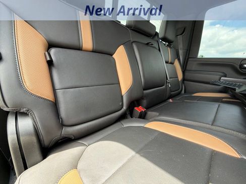 Certified 2022 Chevrolet Silverado 2500 LTZ w/ Carhartt Edition AWD/4WD image 7