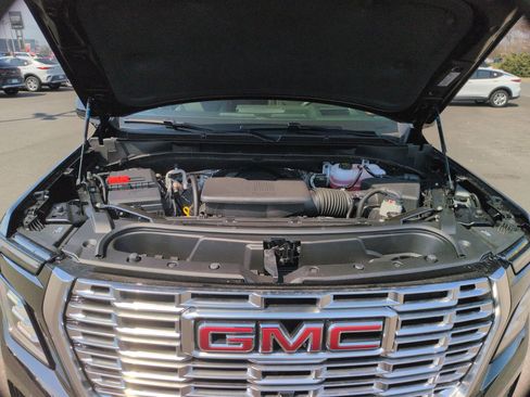 New 2026 GMC Yukon XL Denali w/ Sun & Power Step Package AWD/4WD image 30
