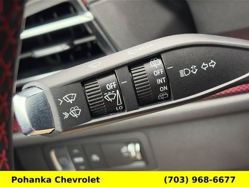 Used 2024 Chevrolet Traverse RS FWD image 11