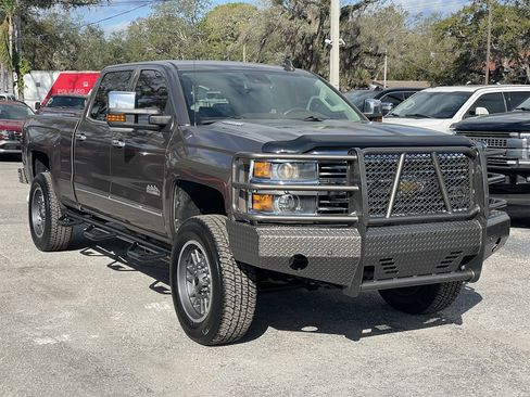 Used 2015 Chevrolet Silverado 2500 High Country w/ Duramax Plus Package AWD/4WD image 10