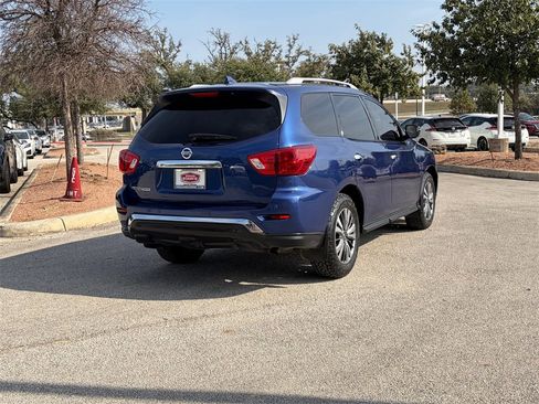 Used 2019 Nissan Pathfinder S image 5