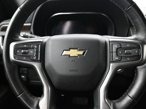 Used 2023 Chevrolet Suburban Premier AWD/4WD image 8