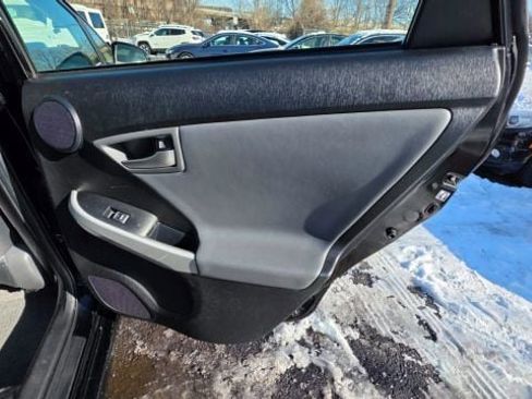 Used 2014 Toyota Prius Four image 27