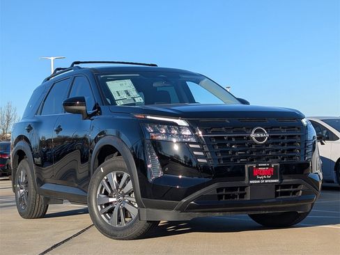 New 2026 Nissan Pathfinder SV image 2