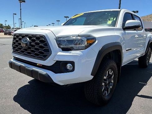 Used 2021 Toyota Tacoma TRD Off-Road w/ Technology Package AWD/4WD image 7