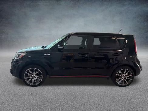 Used 2018 Kia Soul ! w/ Tech Package FWD image 7