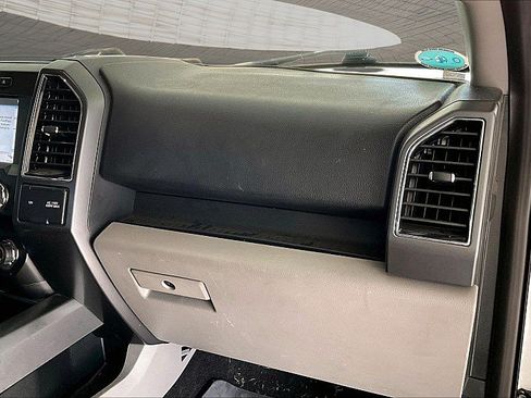 Used 2019 Ford F150 XLT w/ Equipment Group 302A Luxury AWD/4WD image 13