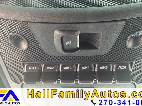 Used 2017 Ford F150 Raptor w/ Equipment Group 802A Luxury AWD/4WD image 21