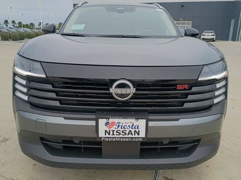 New 2026 Nissan Kicks SR FWD image 2