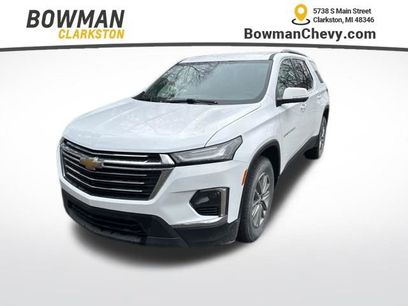 Used 2023 Chevrolet Traverse LT w/ Rear Camera Mirror Package