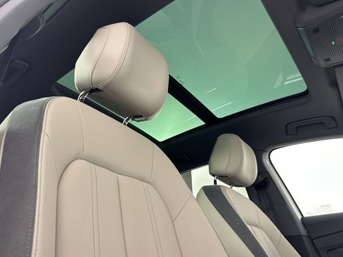 Used 2023 Audi Q4 e-tron Premium Plus w/ Premium Plus image 16