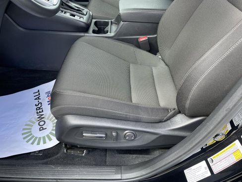 Used 2023 Honda CR-V EX image 3