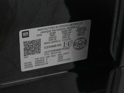 Used 2024 Cadillac XT4 Premium Luxury w/ Active Safety Package AWD/4WD image 29