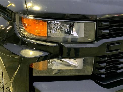 Used 2020 Chevrolet Silverado 1500 Custom w/ Custom Value Package image 24