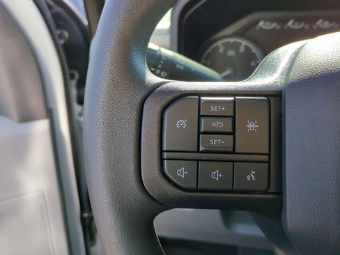 New 2025 Ford F550 4x4 Regular Cab Super Duty image 17