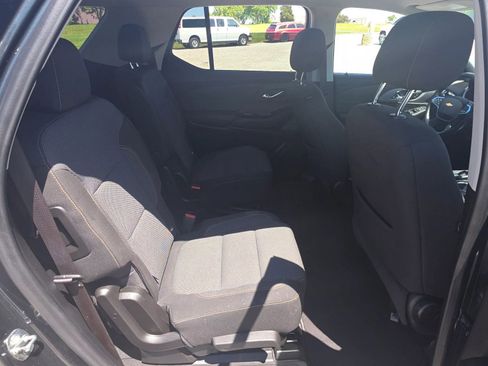 Used 2021 Chevrolet Traverse LT FWD image 11