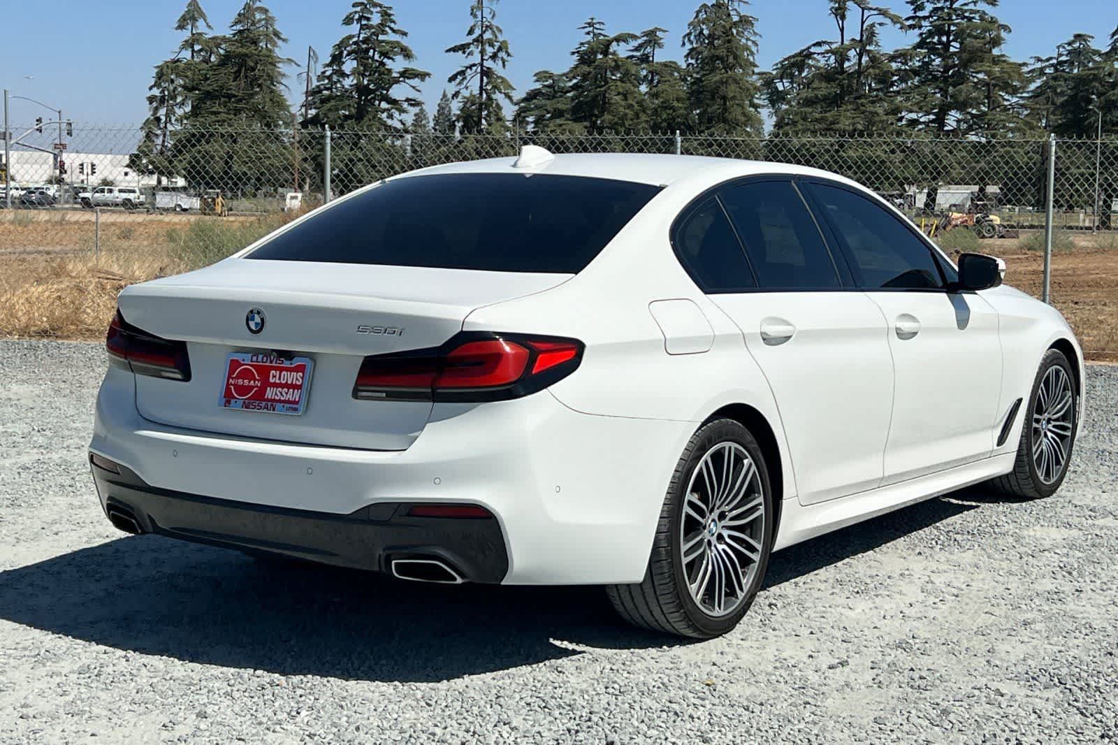 Used 2020 BMW 530i w/ M Sport Package RWD image 3
