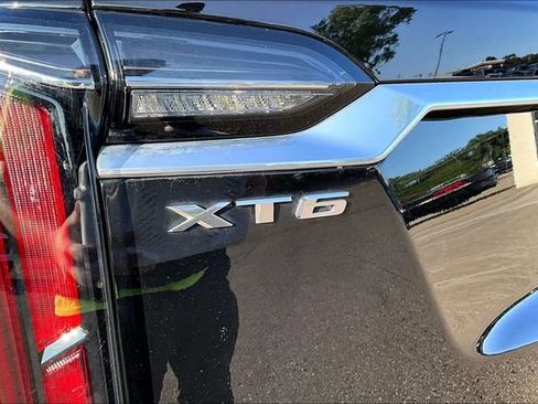 Used 2023 Cadillac XT6 Sport AWD/4WD image 8