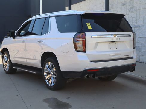 Used 2021 Chevrolet Tahoe Premier w/ Premium Package AWD/4WD image 3