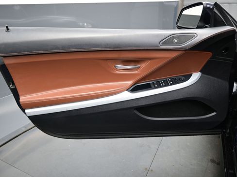 Used 2012 BMW 640i Convertible image 9