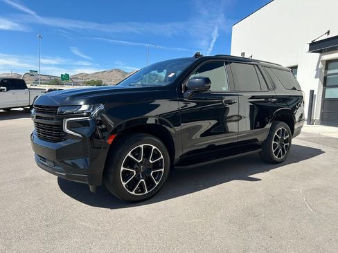 Used 2024 Chevrolet Tahoe RST w/ Luxury Package AWD/4WD image 2