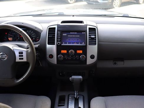 Used 2019 Nissan Frontier SV w/ Value Truck Package AWD/4WD image 32