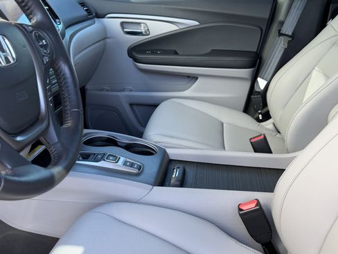 Used 2023 Honda Ridgeline RTL-E image 4