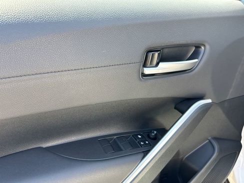 Used 2024 Toyota Corolla Cross XSE w/ Convenience Package image 8