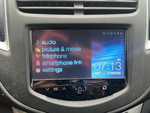 Used 2015 Chevrolet Trax LT w/ LT Plus Package FWD image 12