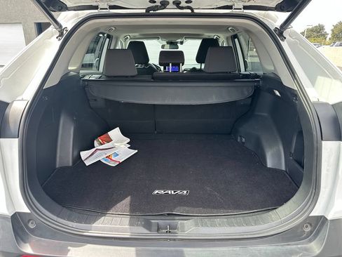 Used 2023 Toyota RAV4 XLE w/ Convenience Package FWD image 7