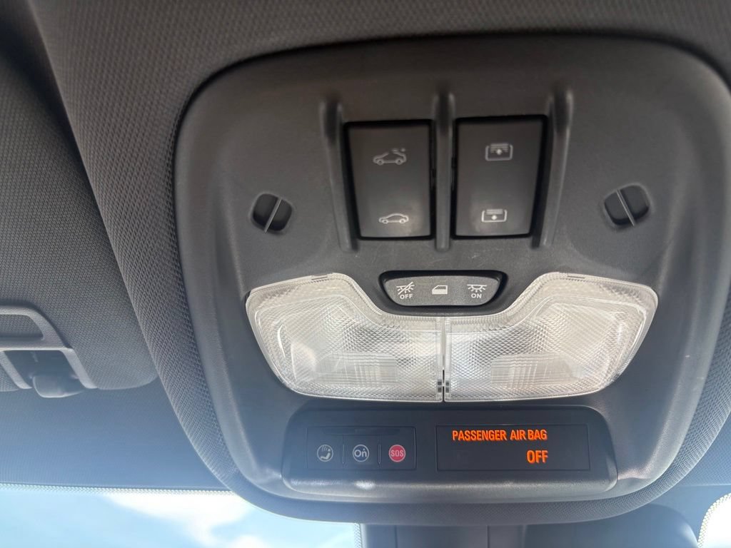 Used 2023 Chevrolet TrailBlazer RS w/ Sun and Liftgate Package AWD/4WD image 15