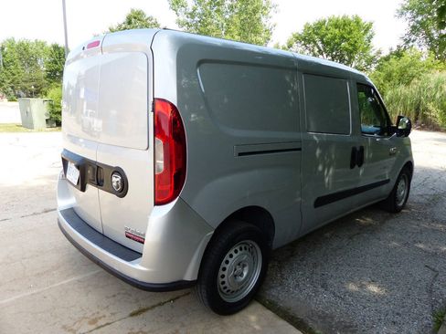 Used 2022 RAM ProMaster City Tradesman FWD image 11